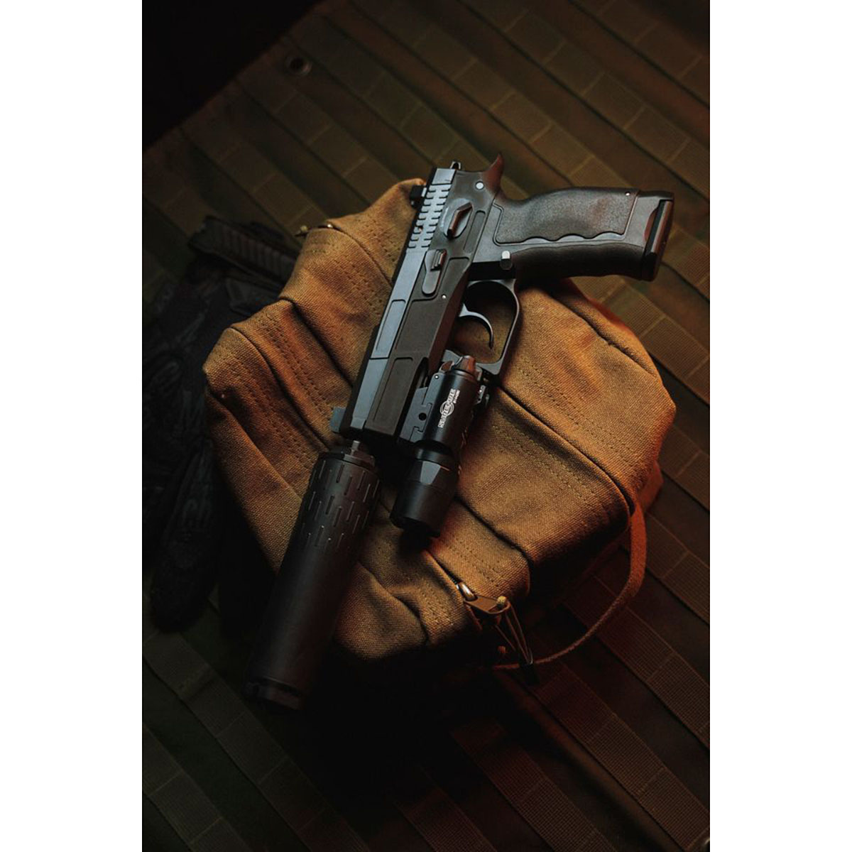 HUXWRX - FLOW 9K TI MULTI CALIBER RIFLE SUPPRESSOR - View 6